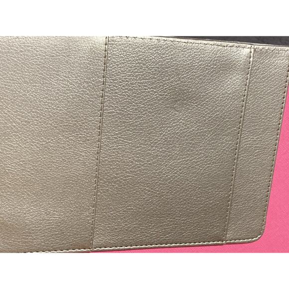 Happy Planner Gold Faux Leather Hot Pink Inside 11”x12” For 8x11 Planner - Picture 5 of 8